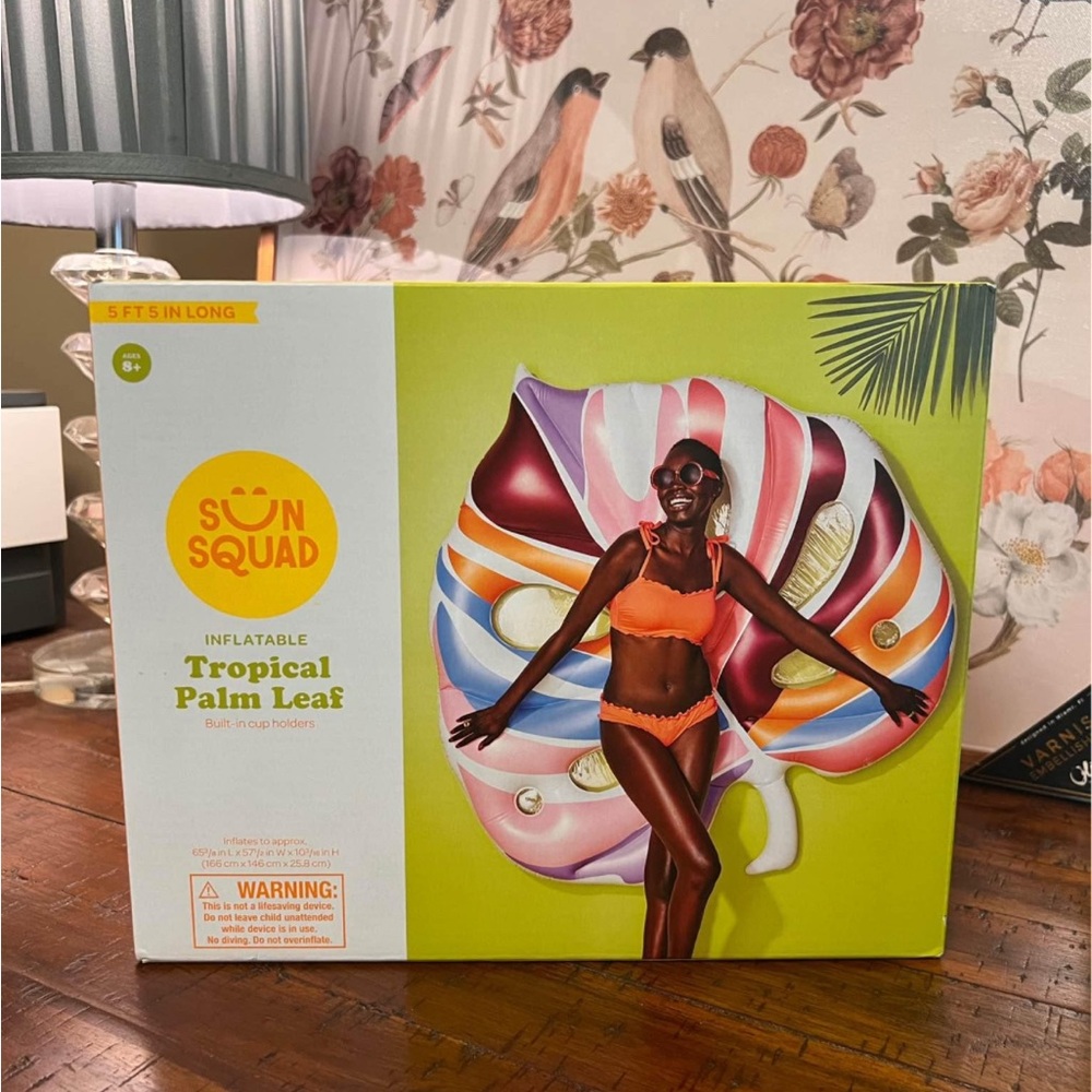 Sun Squad Inflatable Tropical Pal Leaf Pool Float W/ Built In Cup Holders